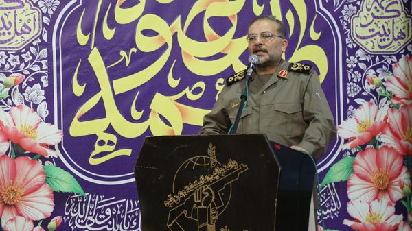 سردار سلیمانی: دختران ایران سنگر علم و مقاومت را مستحکم می‌کنند