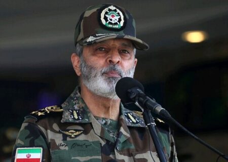 فرمانده کل ارتش: صهیونیست‌ها حقیرتر از آن هستند که توان آسیب‌رساندن به عظمت ایران را داشته باشد