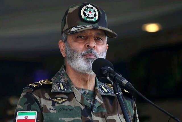 فرمانده کل ارتش: صهیونیستها حقیرتر از آن هستند که توان آسیبرساندن به عظمت ایران را داشته باشد