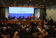 زاکانی در مجمع گفتگوی تهران: تهران واقعی همین شهری است که می‌بینید؛ سبز و روی ریل پیشرفت، نه آنچه تصورات ترامپ است