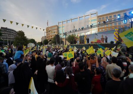 حضور پرشور آرمانی‌ها در مسیر جشن بزرگ امام رضایی‌ها