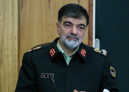 سردار رادان: زائران اربعین از همین امروز گذرنامه‌ بگیرند | گذرنامه زیارتی امسال هم اعتبار دارد؟ | توقف ۴ ثانیه‌ای زائران در مرز از اول محرم