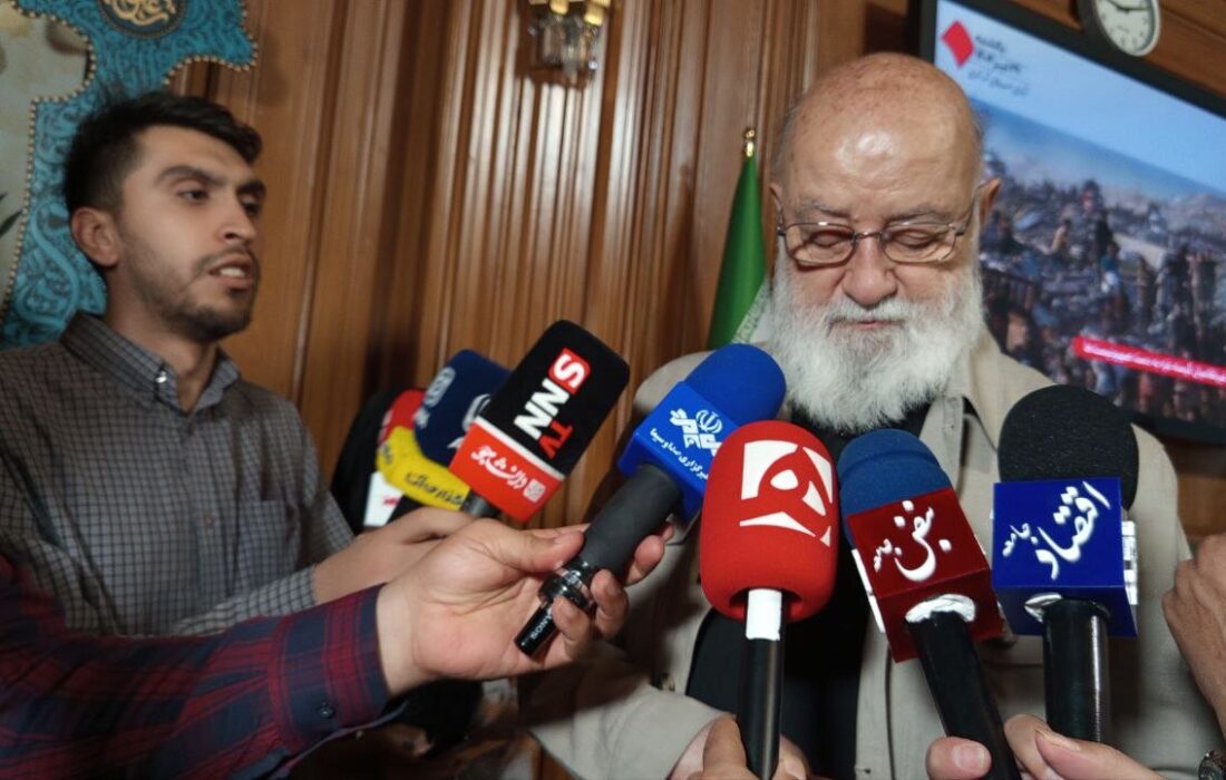 چمران در جمع خبرنگاران: فعالیت ۸۰ هزار تاکسی در بستر اینترنت