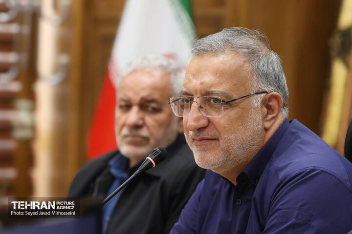 زاکانی در آیین امضای تفاهمنامه خط ۱۱: هر کیلومتر مترو حدود ۶ همت هزینه دارد/ انعقاد قرارداد توسعه لاین انتهایی خط ۴ مترو؛ بهزودی