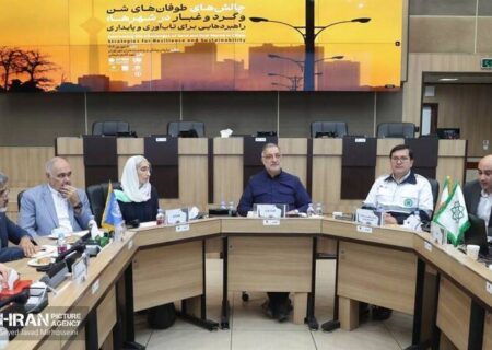زاکانی: بیش از ۶۲ میلیون نفر در کشور در معرض پدیده گرد و غبار هستند/ رفع مشکل گرد و غبار با هم‌افزایی ملی و اراده جمعی