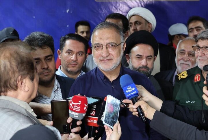 زاکانی: کاهش سرفاصله حرکت قطارها در خط ۷؛ پاییز/ فاز نخست پایانه انتهایی خط ۷ تا پایان سال به بهرهبرداری میرسد
