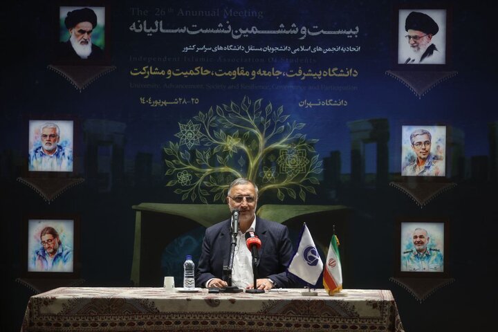 زاکانی: کسانی که مسبب مشکلات کشور هستند، امروز فرار رو به جلو میکنند/ برای ۶ ماه جنگ در تهران برنامهریزی کرده بودیم