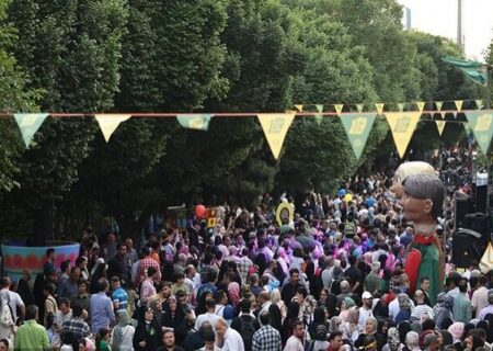 از نورافشانی تا حضور اقوام ایرانی در چهارمین جشن «پیامبر مهربانی»