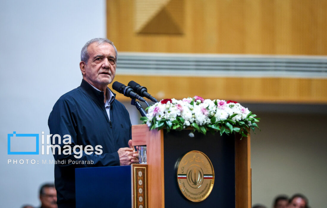 رئیس‌جمهور: باید برای تحقق شاخص‌های استاندارد تلاش کنیم