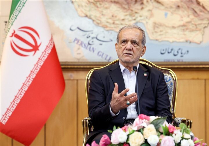 پزشکیان: همبستگی و صرفهجویی پایههای عبور ما از بحرانهای اقتصادی است