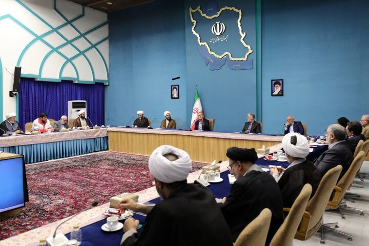 پزشکیان: مسجد نه تنها محل عبادت، بلکه پایگاهی برای خدمت به مردم است