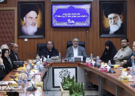 زاکانی در دیدار با خانواده‌های شهدای جنگ ۱۲ روزه: پیروزی در جنگ ۱۲ روزه نتیجه فضل الهی، هدایت رهبری، حضور مردم در صحنه و پیروی از ولایت است