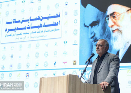 زاکانی: با حذف واسطه ها می توان کالاهای اساسی را ارزان تر کرد