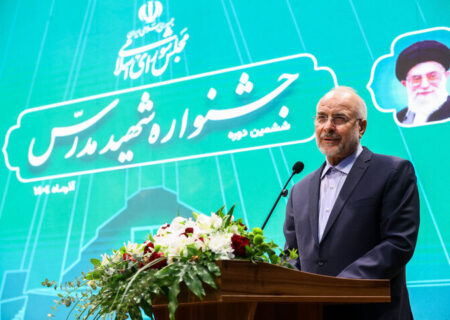 قالیباف: شهید مدرس معیار همیشه زنده برای اداره مجلس است