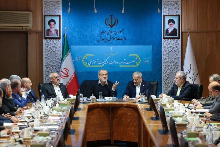 اتخاذ ۴ تصمیم مهم دولت و مجلس برای حمایت از بازار و فعالان اقتصادی