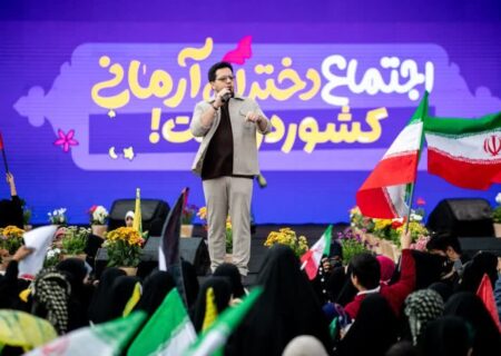 سومین اجتماع باشکوه «دختران آرمانی» با یاد شهدای مدرسه میناب برگزار شد
