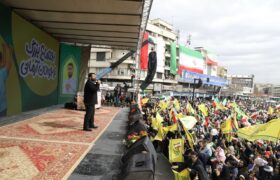 اجتماع نوجوانان آرمانی لشکر قدس در میادین انقلاب و آزادی در راهپیمایی ۲۲بهمن