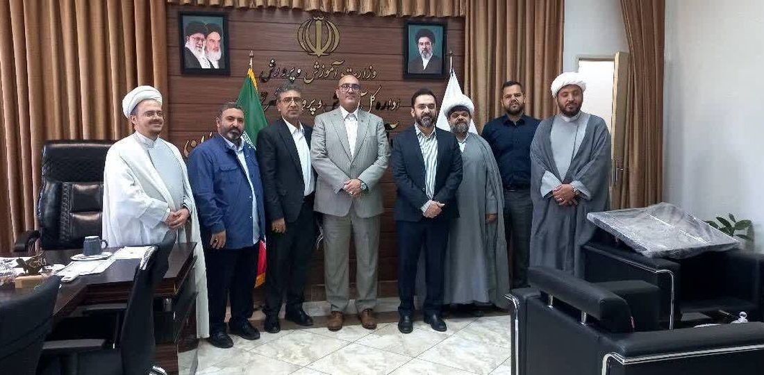 نشست هم‌اندیشی «طرح آرمان ۸» با حضور مسئولین آموزش و پرورش منطقه ۳