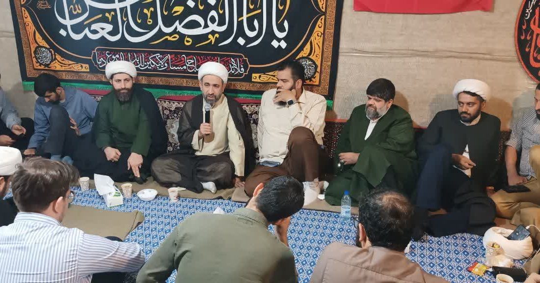 تجدید عهد با قهرمانان؛ غبارروبی مزار شهدا توسط اعضای ستاد شهید آرمان