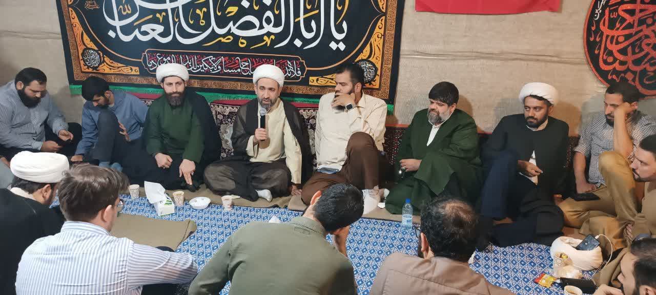 تجدید عهد با قهرمانان؛ غبارروبی مزار شهدا توسط اعضای ستاد شهید آرمان